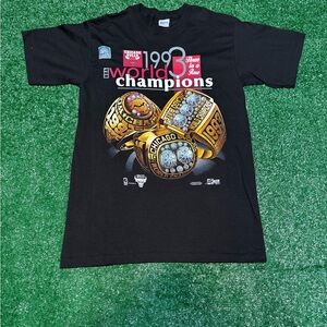 Vintage 1993 Chicago Bulls World Champions T-Shirt Size M